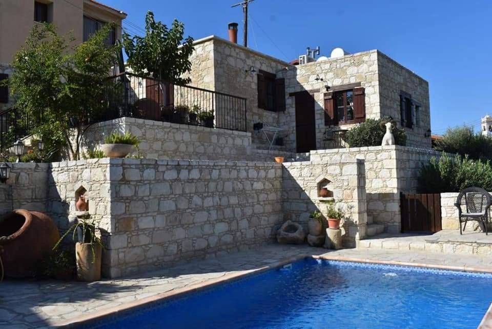Maison d'hôtes Aliki'S House 1+ 2 à Polis Extérieur photo