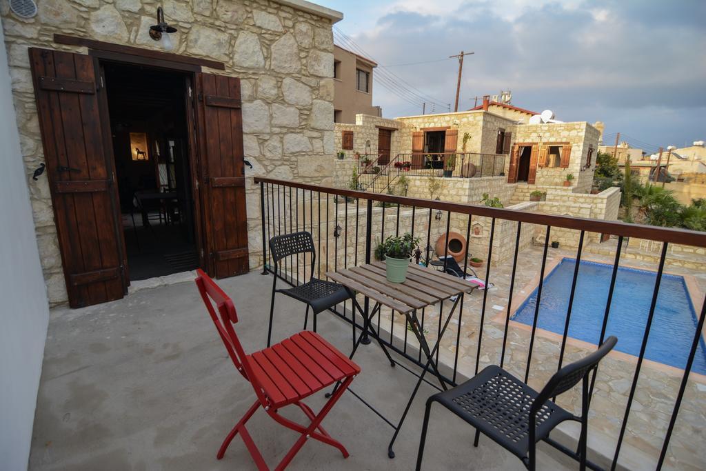 Maison d'hôtes Aliki'S House 1+ 2 à Polis Chambre photo